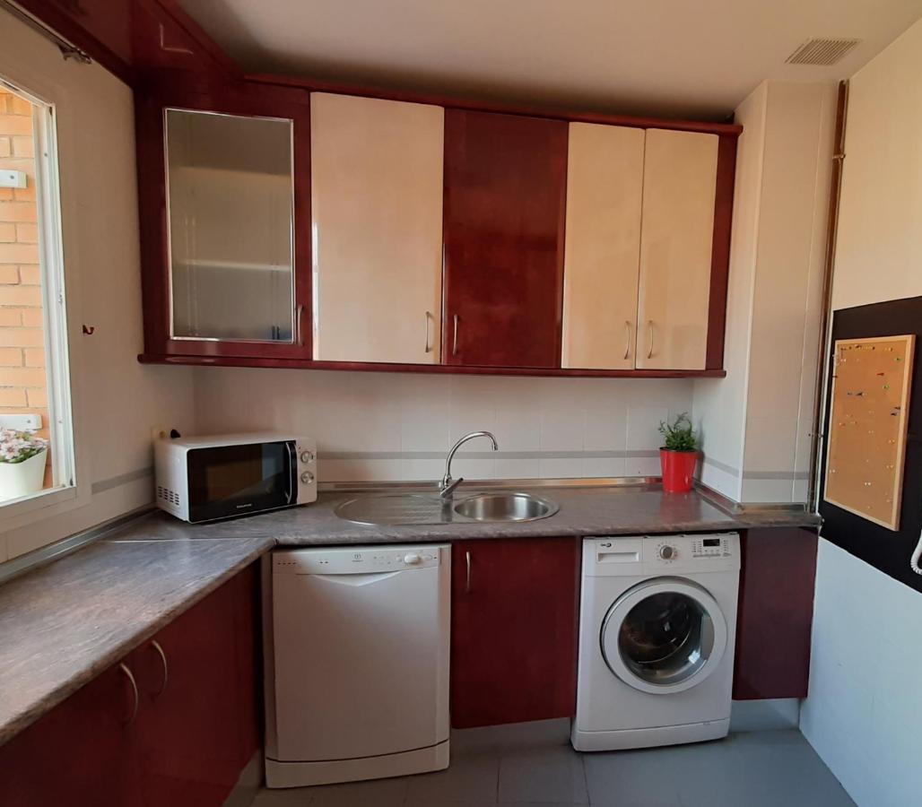 Apartamento Azahar Fibes Con Garaje Gratis Sevilla Buitenkant foto