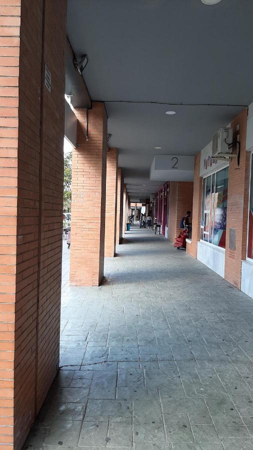 Apartamento Azahar Fibes Con Garaje Gratis Sevilla Buitenkant foto