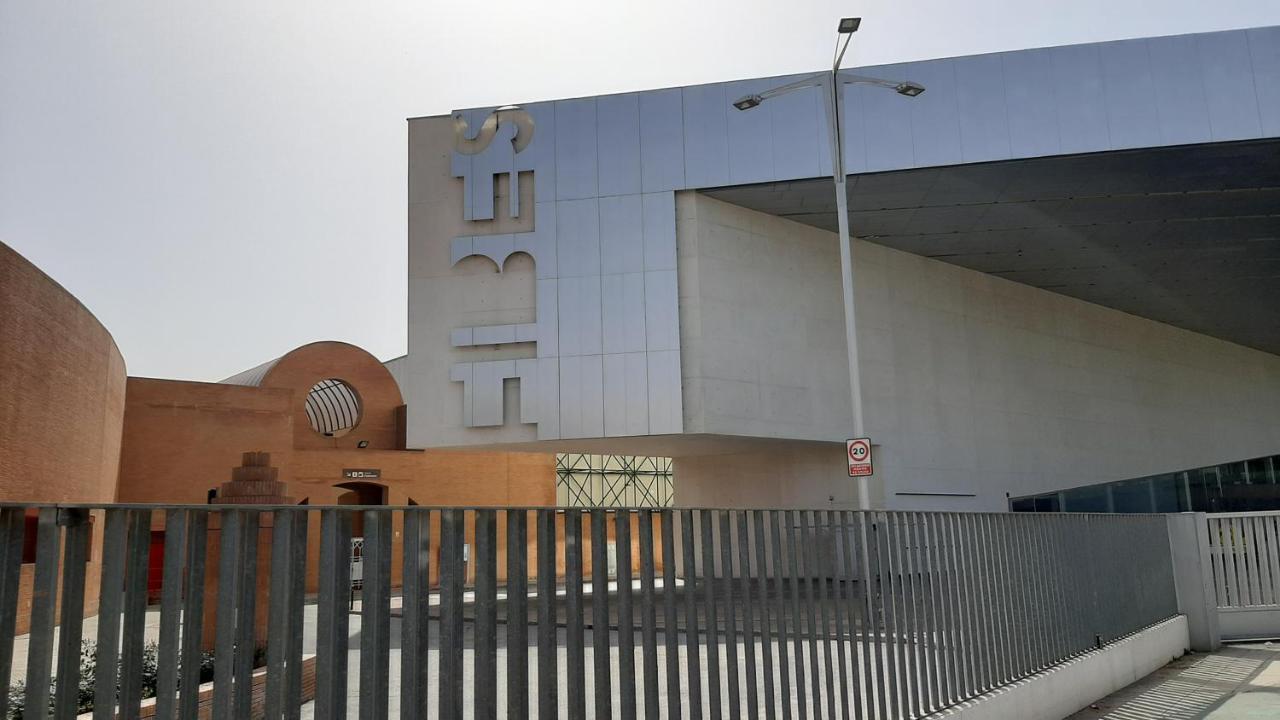 Apartamento Azahar Fibes Con Garaje Gratis Sevilla Buitenkant foto